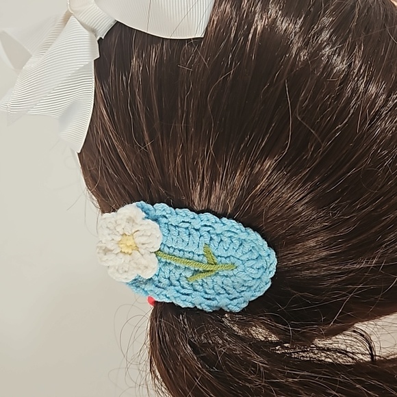 Hand Crafted Hand Knit Crochet Snap Hair Clip Blue with White Flower Boho Style - Picture 11 of 17